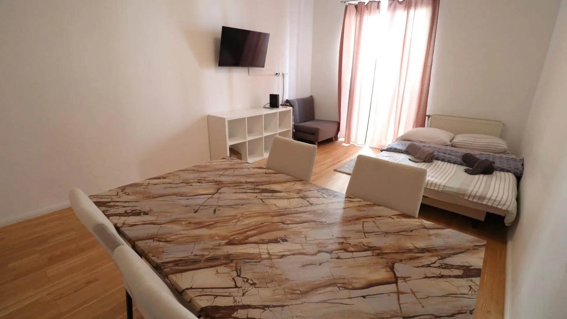 Stadtjuwel Apartments 1020 Wien  ウィーン